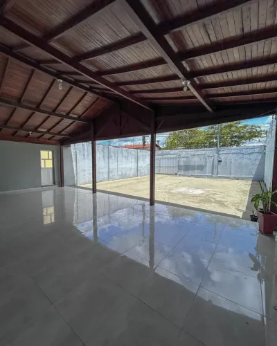 E - Casa a venda próximo ao detran