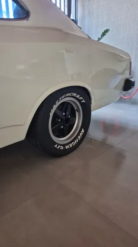 Raras rodas cruz de malta para Opala