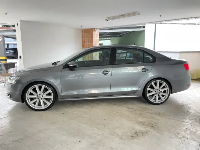 Volkswagen Jetta Comfortline 2.0 T.flex 8V 4P Mec. 2014