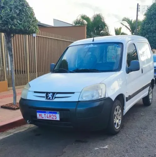 Peugeot Partner Furgão 1.6 16v/ 1.6 16V Flex 3P 2014