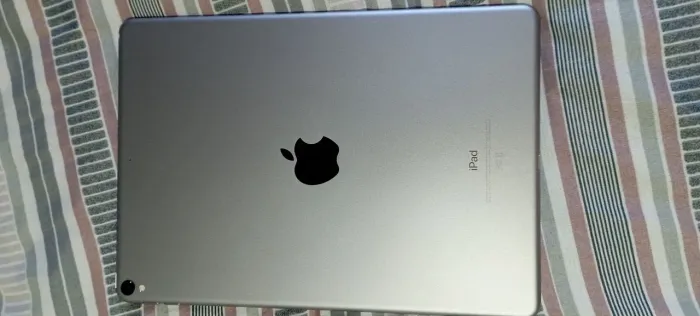 iPad pro 10.5 64 gb / 4gb ram