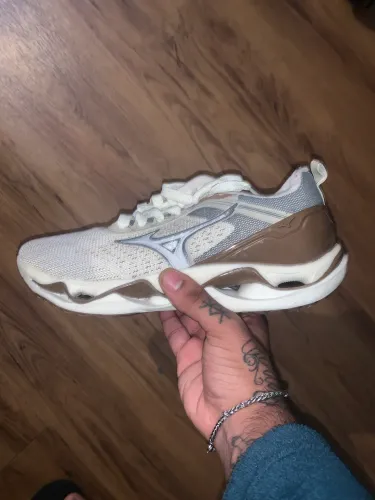 Tênis de Corrida Mizuno