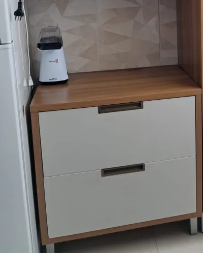 Vende-se armário para cozinha semi-nova MDF qualquer coisa chama no direct