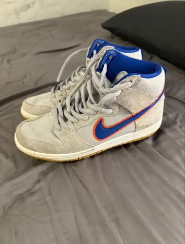Tênis Nike SB Dunk mode Basquete