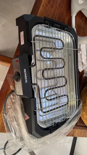 Vendo Churrasqueira elétrica nova