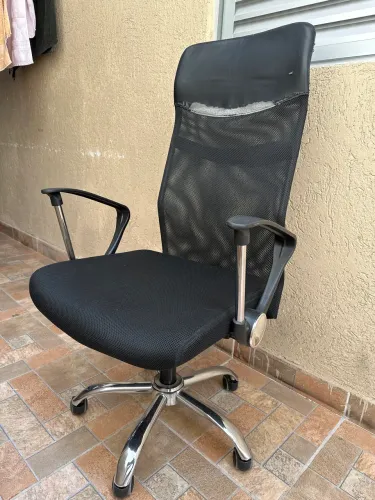 CADEIRA DE ESCRITÓRIO 