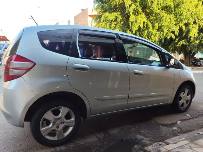 Honda Fit LX 1.4/ 1.4 Flex 8v/16v 5P Aut. 2011