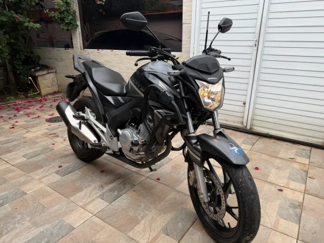 Com twister 2022 com 4.000km