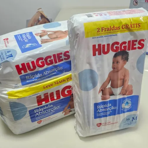 Kit Fralda Huggies - Tamanho M - 164 unidades