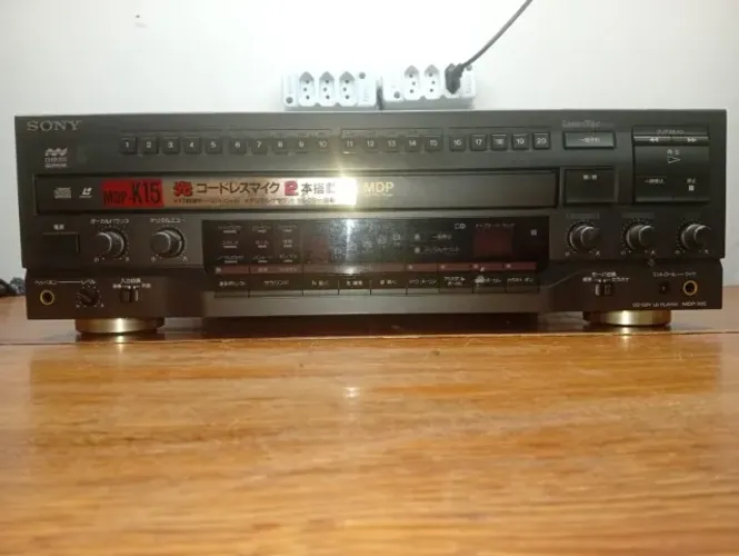 CD-CDV-LD PLAYER SONY MDP-K15 NO ESTADO