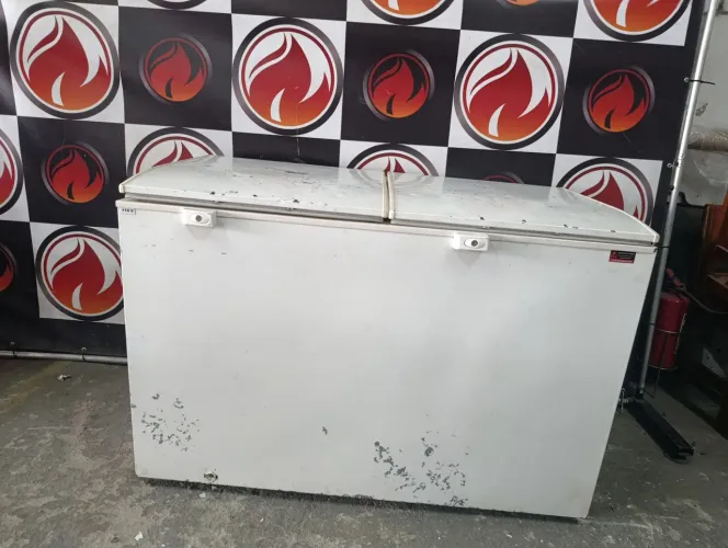 Freezer 1,30x73x90 horizontal 2 portas 110 volts revisado funcionando perfeitamente
