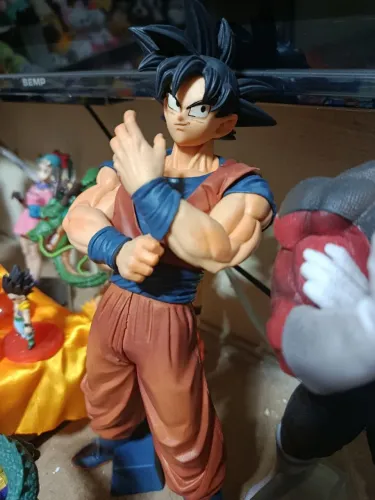 Goku Base 28cm Action Figure 