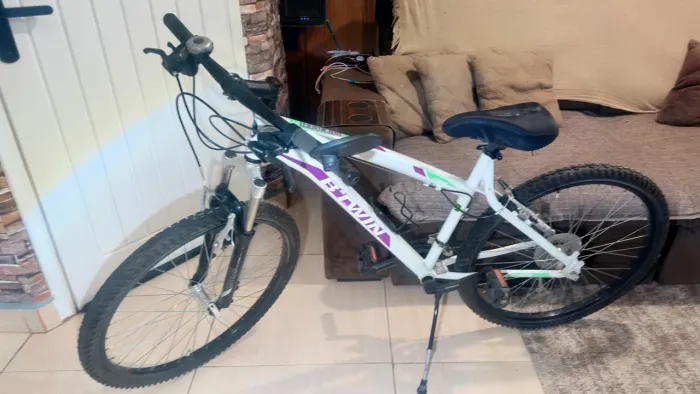 Bicicleta em alumínio marcha shimano
