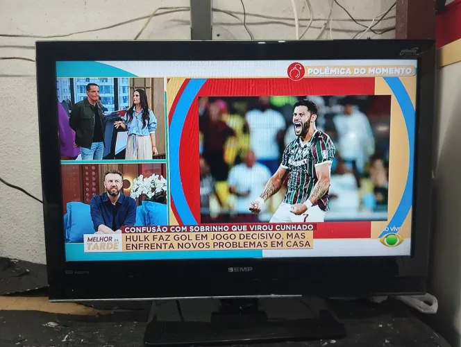 Vendo tv Semp 32 polegadas (não é smart)