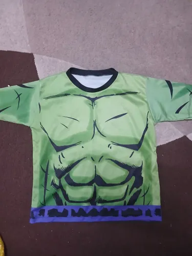 Camiseta hulk tam. 8/10