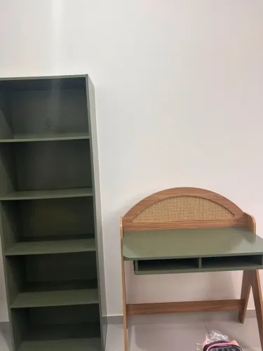  Kit 2 Peças com Escrivaninha Juli e Estante