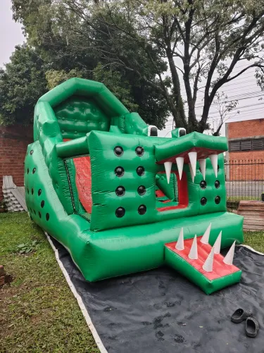 Tobogã inflável