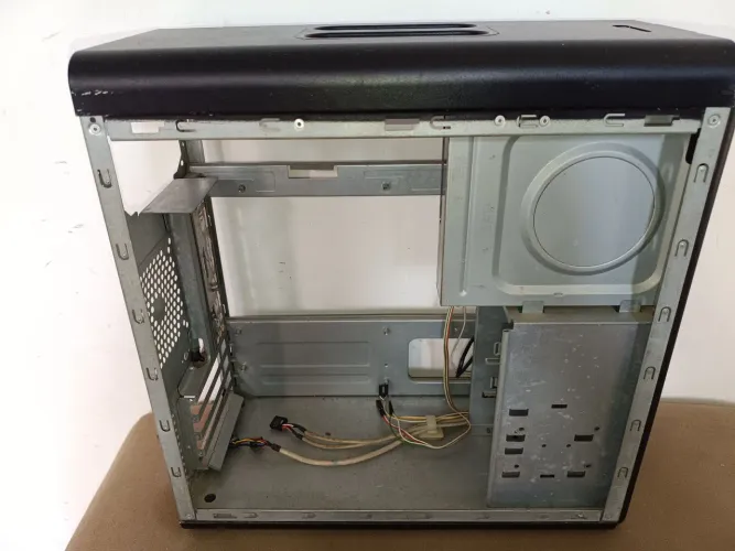Gabinete de computador 