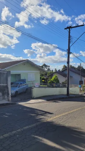 Dois imóveis de alvenaria em um terreno de 800m2 em Sao Bento do Sul