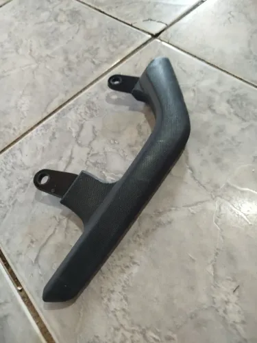 Vende-se alça suporte garupa direita Yamaha moto XJ6