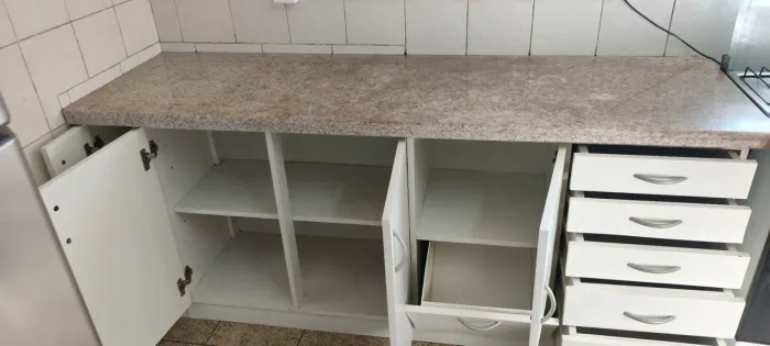 Armário de cozinha MDF com tampo em GRANITO 1,84m - oportunidade