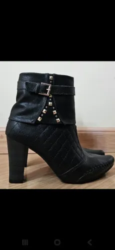 Bota cano curto da Ramarim