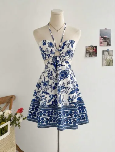 Vestido Floral Azul e Branco