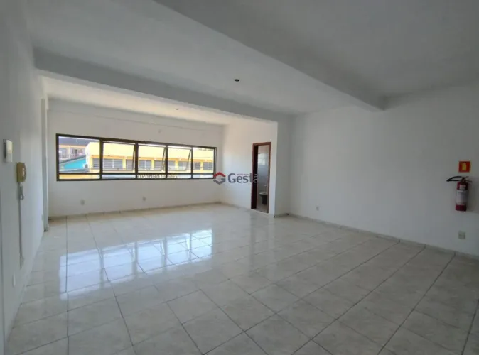 Aluguel de Salas Comerciais em Igara, Canoas - Confira! REF: C2188
