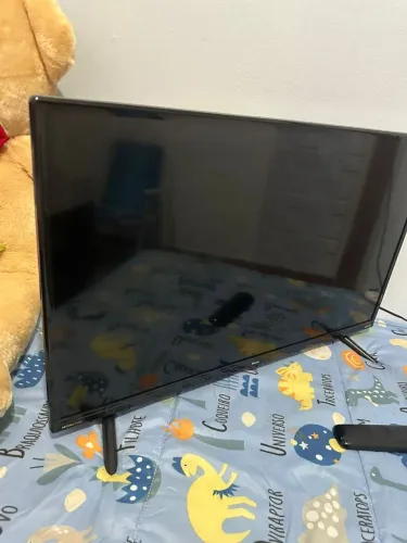 Tv smart 32 semi nova leia bem 