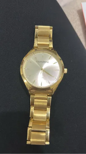 Relógio feminino dourado Mondaine