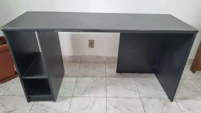 Mesa de computador grande 145 comprimento x 52 profundidade 75 altura