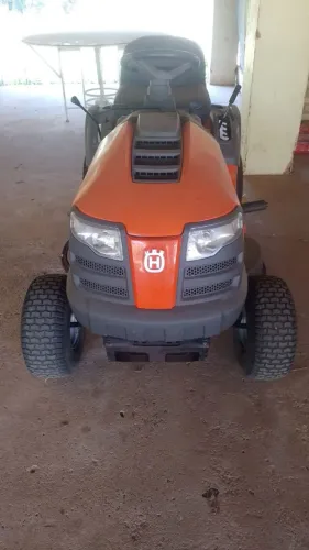 Trator Husqvarna LT1597