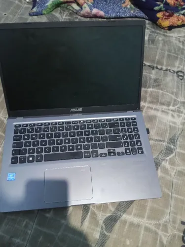 Vende-se notebook seminovo
