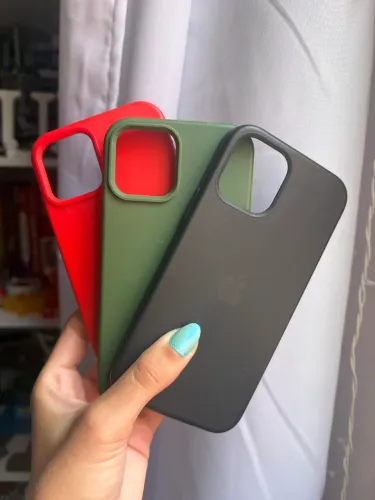 Kit 3 Capinhas de Silicone cores neutras iPhone 12