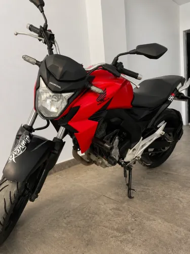 Vendo uma Twister 250
