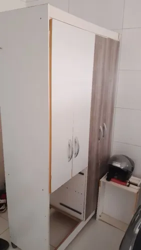 Guarda roupa usado