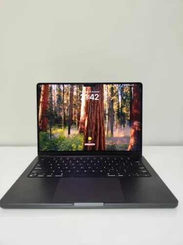 MacBook Pro 3401 2024 - Chip M4 Pro | RAM 24GB | SSD 500GB | 100% Bateria | 56 Ciclos