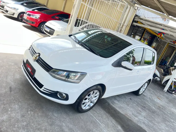 Volkswagen Fox Trendline 1.0 Flex 8V 5P 2015
