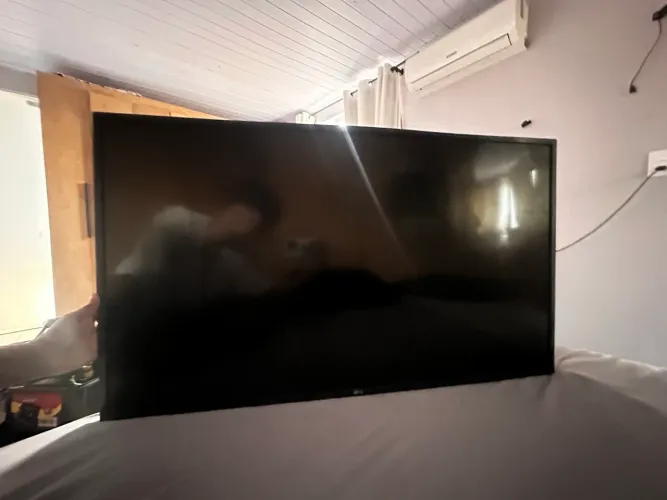 Televisão LG 42 polegadas com defeito