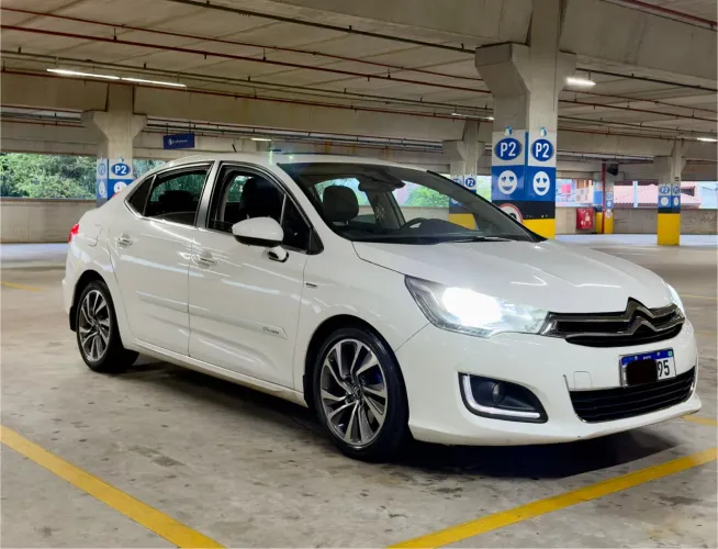 Citroen C4 Lounge Exclusive 1.6 Turbo Flex Aut. 2017