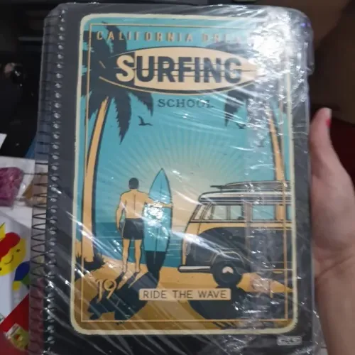CADERNO DE 10 MATÉRIAS CAPA DURA ESPIRAL 160 FL MASCULINO