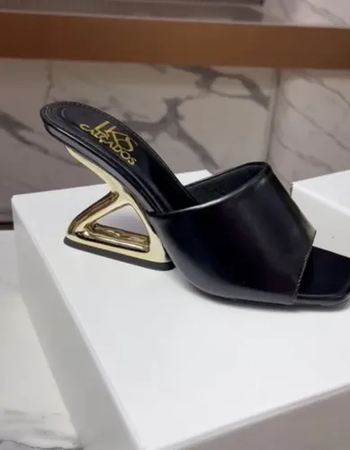 Tamanco preto