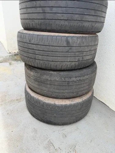 Pneus 225/50/18