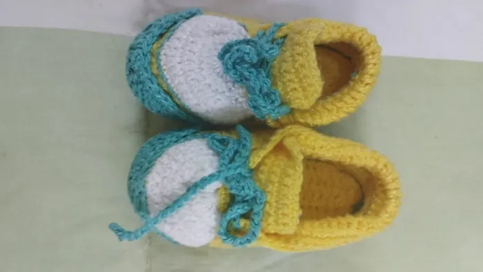 Sapatinhos de crochê para criança