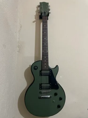 Guitarra Giannini e Borne Strike G30