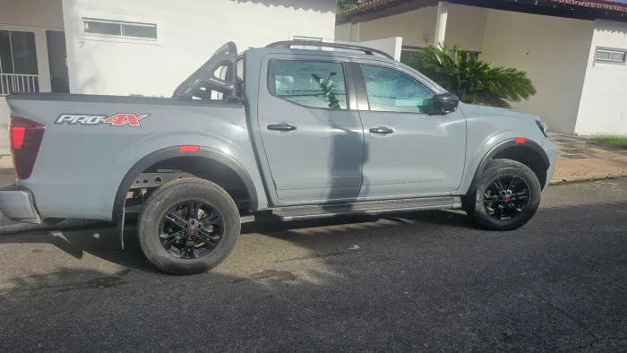 Nissan Frontier Pro4x CD 4X4 2.3 Bi-TB Die. AUT 2024