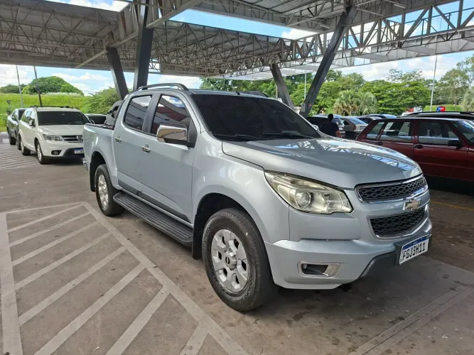 Chevrolet S10 Pick-up LTZ 2.4 F.power 4X2 CD 2013