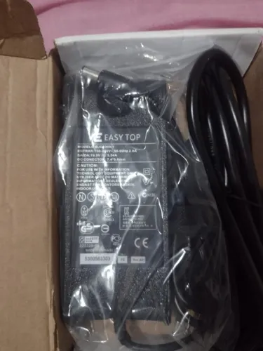 Carregador de notebook pino grosso 60w novo