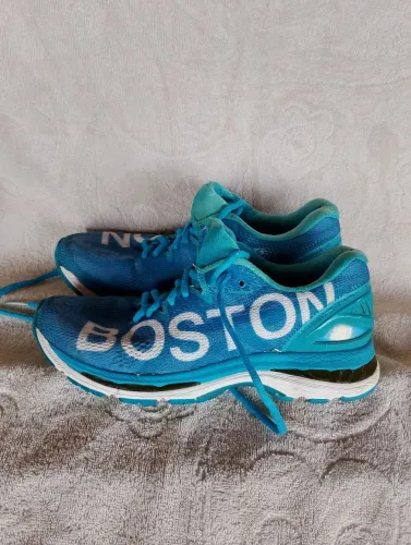 Tênis Asics Nimbus 2.0 Boston