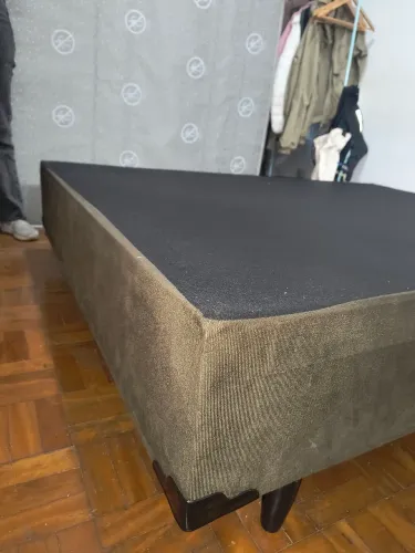 Base para cama box casal, necessário fazer a retirada perto do metrô vila Madalena 